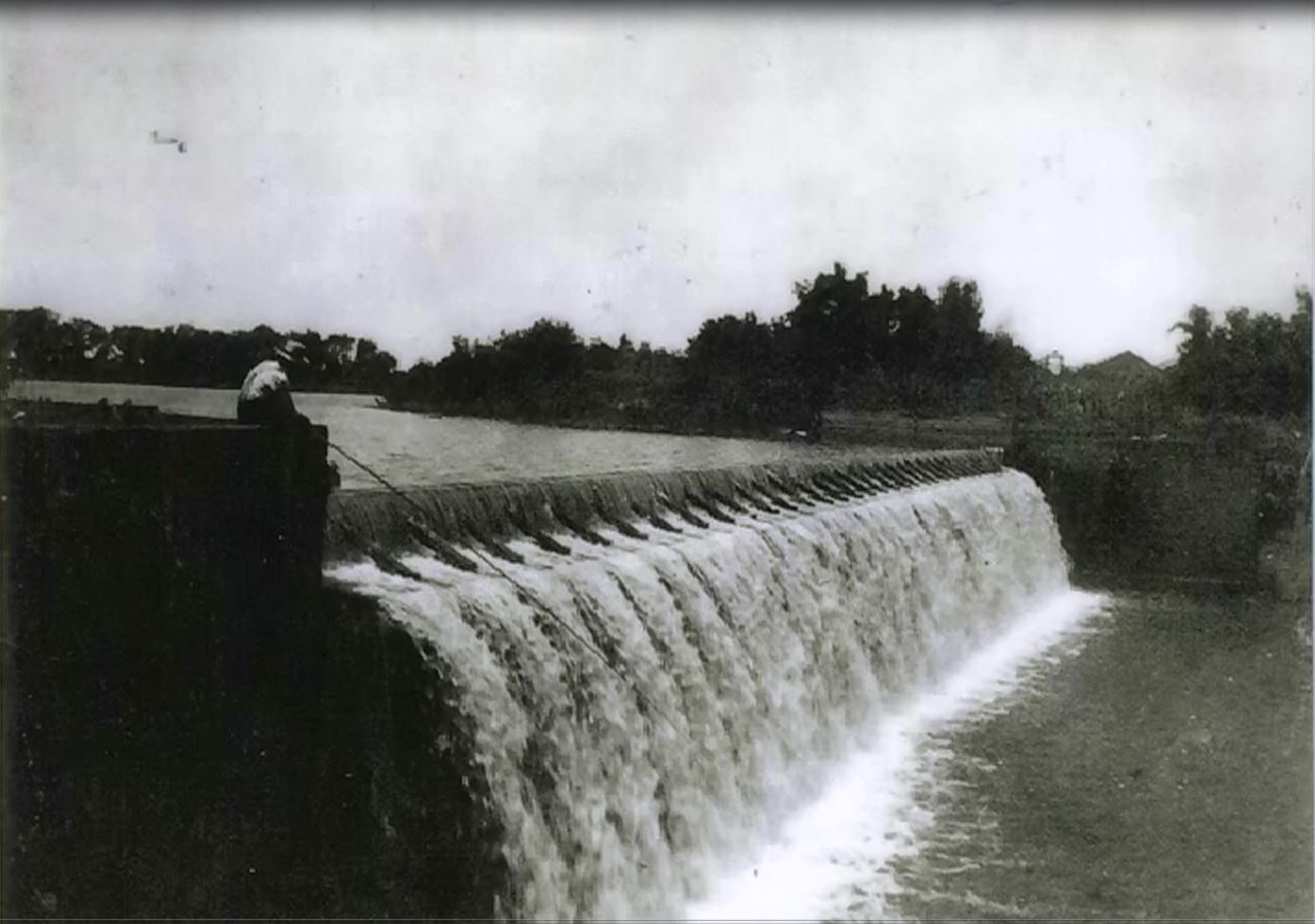 Milford dam built about 1903